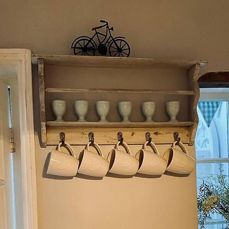 Angel Cottage, Boxgrove, Chichester - Relax And Unwind Экстерьер фото
