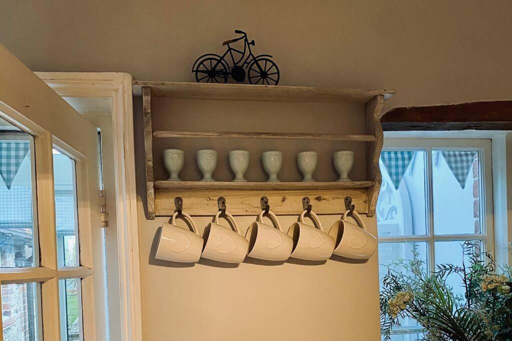 Angel Cottage, Boxgrove, Chichester - Relax And Unwind Экстерьер фото